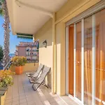 Splendido Trilocale Vista Mare 아파트 알벤가