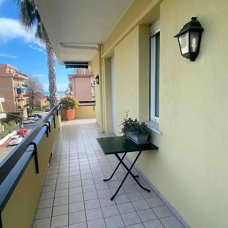 Apartment Splendido Trilocale Vista Mare