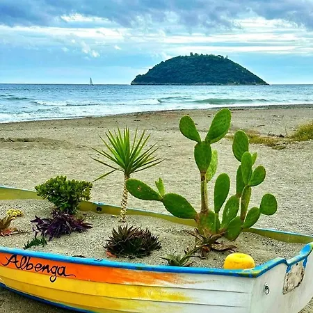 Splendido Trilocale Vista Mare Albenga