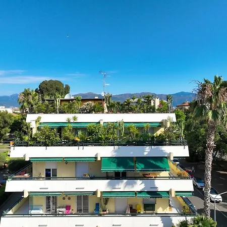 Διαμέρισμα Splendido Trilocale Vista Mare Αλμπένγκα
