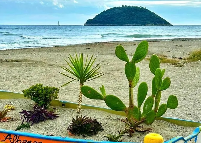 Splendido Trilocale Vista Mare Albenga