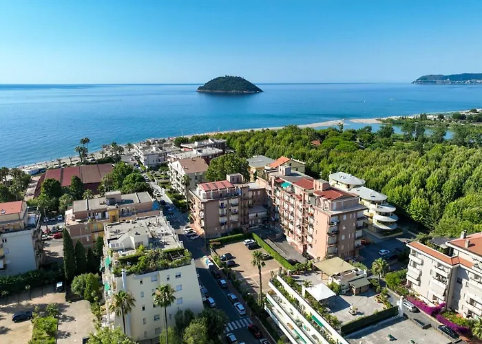 Lejlighed Splendido Trilocale Vista Mare Albenga