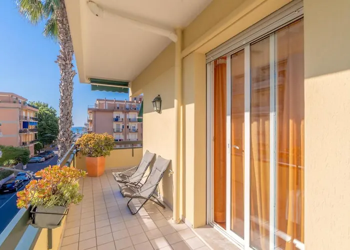 Splendido Trilocale Vista Mare Διαμέρισμα Αλμπένγκα